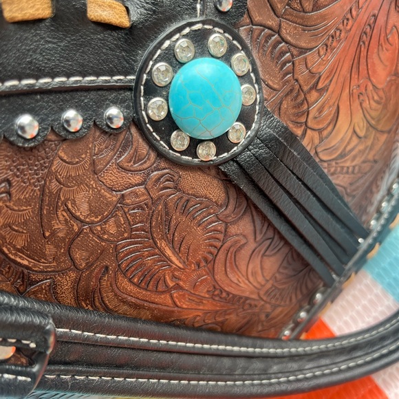 Western Brown Leather—like textured Handbag - Picture 7 of 12